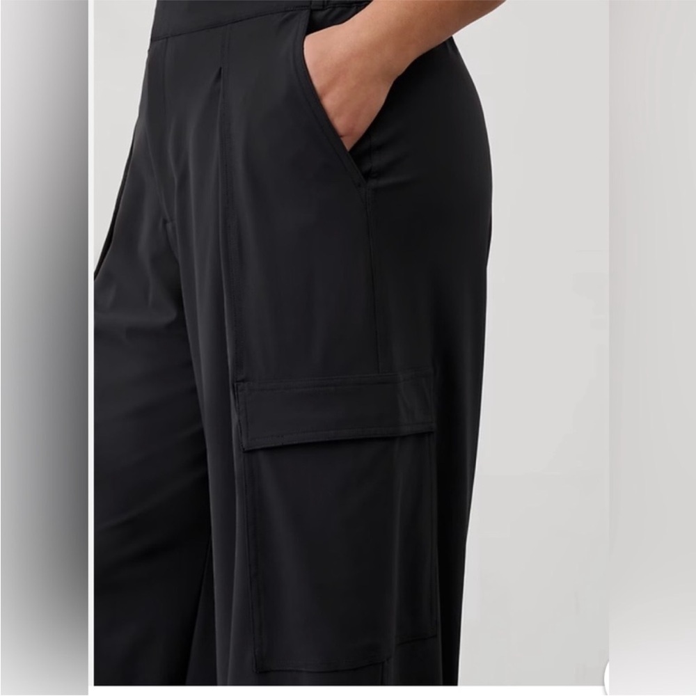 NWT Athleta Pinnacle High Rise Cargo Trouser | Black - Picture 3 of 12